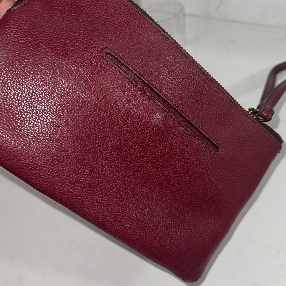 Fossil leather clutch wristlet burgundy - Picture 3 of 8